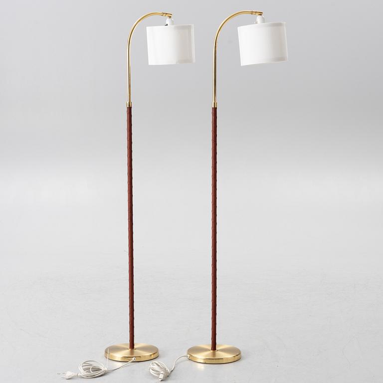 Floor lamps a pair, Armaturhantverk, late 20th century.