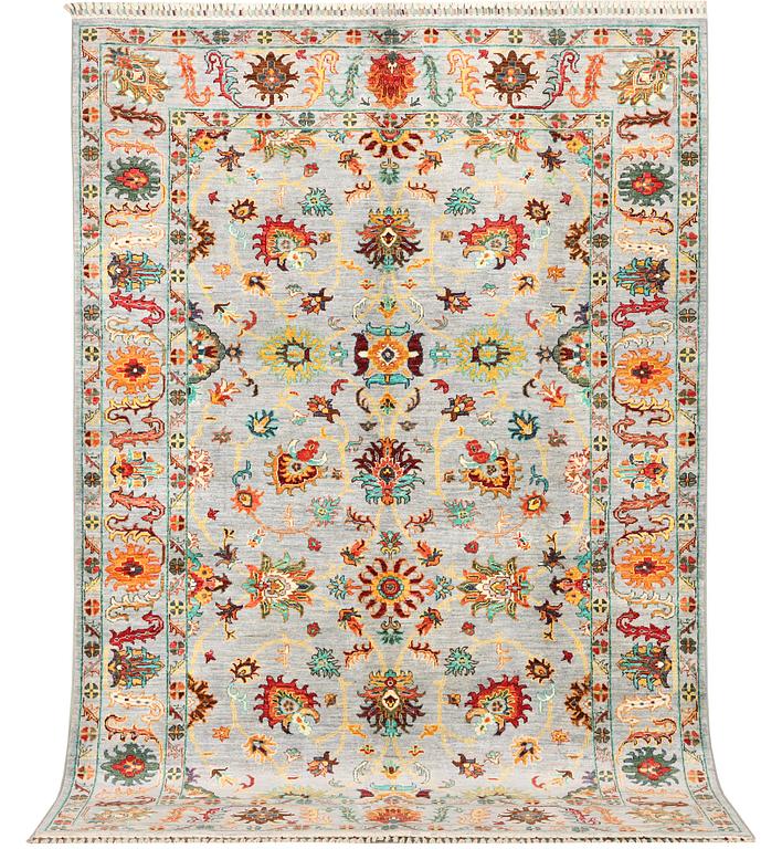 A Ziglar Ariana carpet, c. 261 x 178 cm.