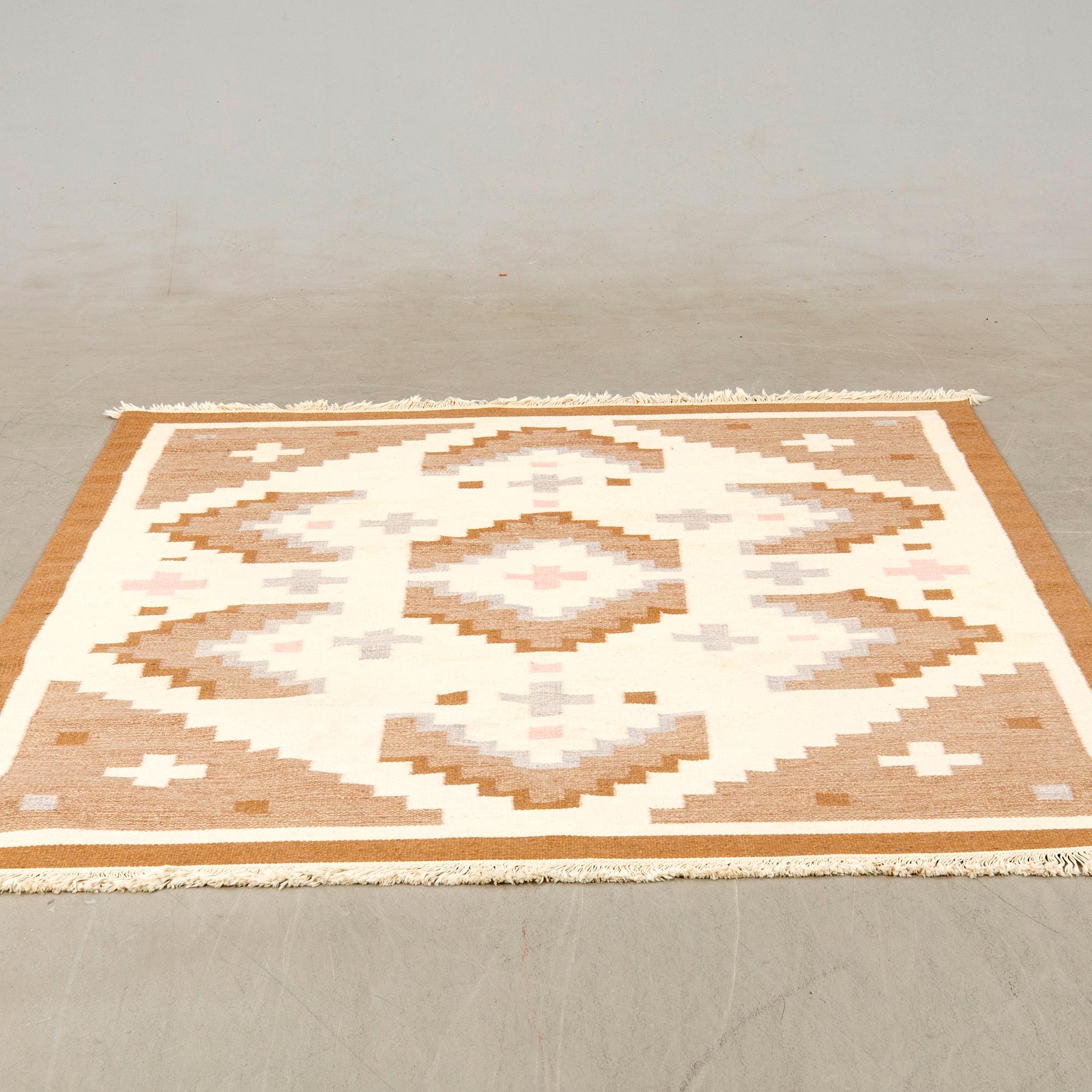 Rug, flat weave, approx. 236x168 cm.
