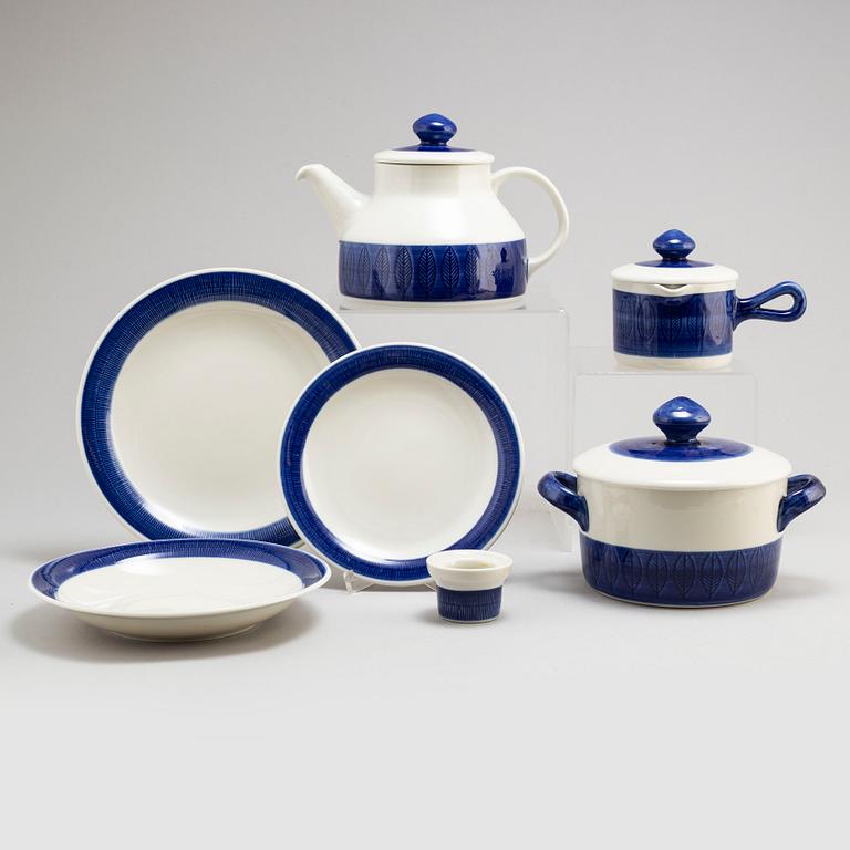 HERTHA BENGTSON, a 27  piece 'Koka Blå' porcelain service, Rörstrand, designed in 1956.