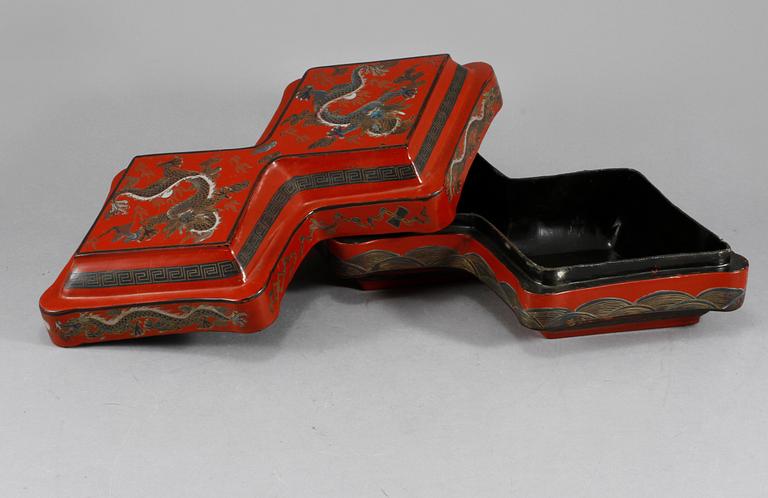 ASK, lackarbete, 1900-tal.