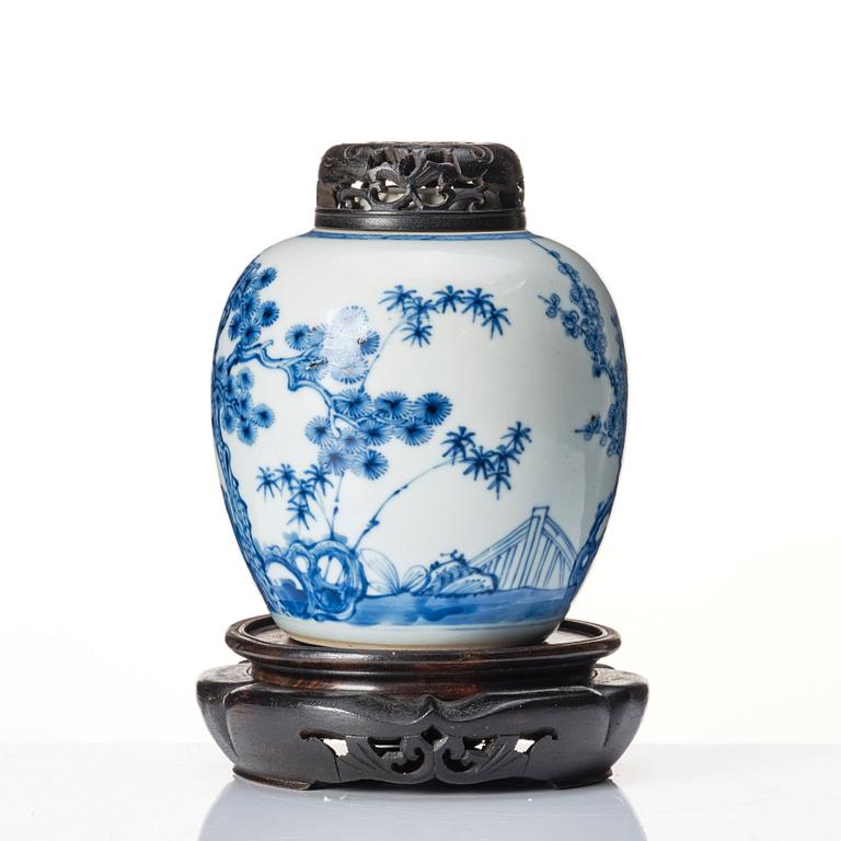 A blue and white jar, 18th century.