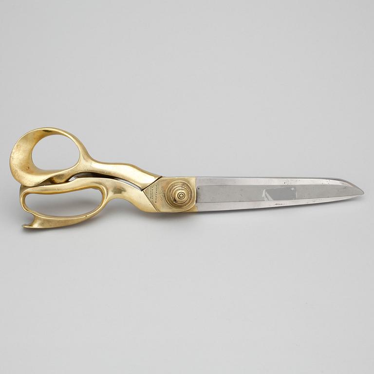 SKRÄDDARSAX, mässing/stål, A.M. Cooke, 115 Cheapside, England, sent 1800-tal.