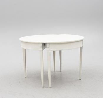 Dining table, Gustavian style, 19th century.