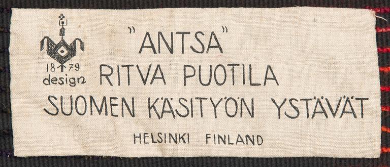 A Finnish long pile rug by The Friends of Finnish Handicraft. Circa 158x115 cm.