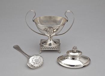 SOCKERSKÅL, silver, sengustaviansk, Olof Yttraeus Uppsala 1799. Tot vikt ca 534 gram.