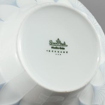 SERVISDELAR, "Lotus", Björn Wiinblad, Rosenthal, 52 delar, 1900-talets andra hälft.