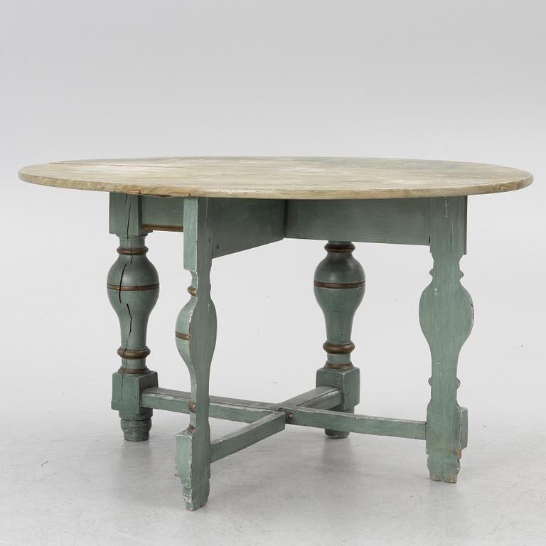 Drop-leaf table, 18th century.