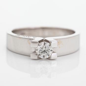 Alain Roure, ring, 18K vitguld, med en briljantslipad diamant ca 0.37 ct, Frankrike.