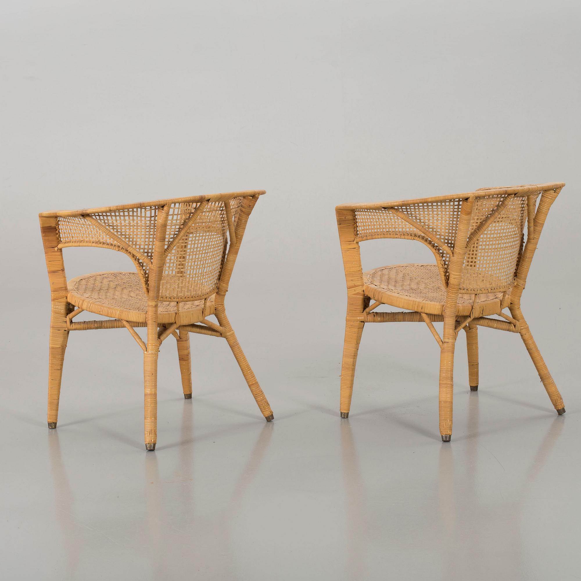 KARMSTOLAR ett par 1960/70-tal.