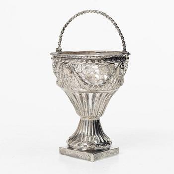 An English silver sugar bowl, silver, London 1772.