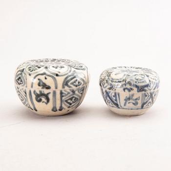 A set of two  Sawankhalok jars with cover.