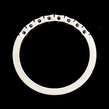 RING, 0,08 ct. 18 K. Vikt ca 4,1g.