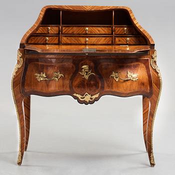 A Swedish Rococo 18th century secretaire.