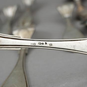 PARTI BESTICK, 15 delar, "Svensk spets" och "Vasa", bla K Andersson, Stockholm, 1918. Vikt ca 883g.