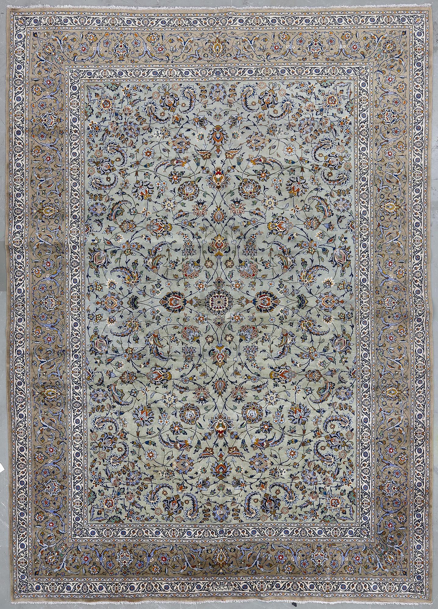 MATTA, Keshan, ca 427x307 cm.