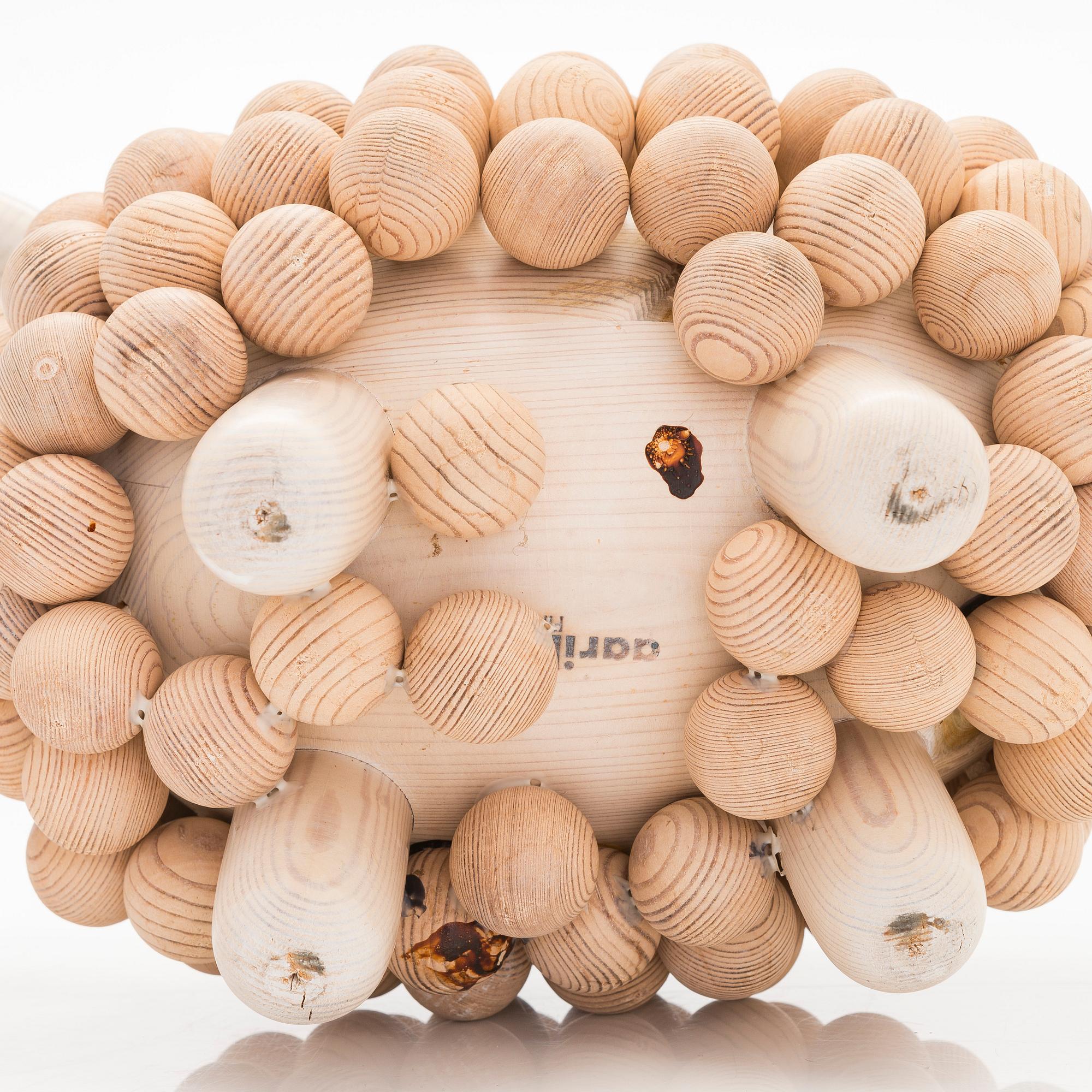 Kaija Aarikka, veistoksia, 2 kpl, puuta, Aarikka Suomi.