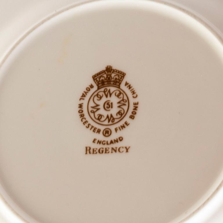 SERVIS, 107 delar, benporslin, "Regency", Royal Worcester, England, 1900-talets slut.