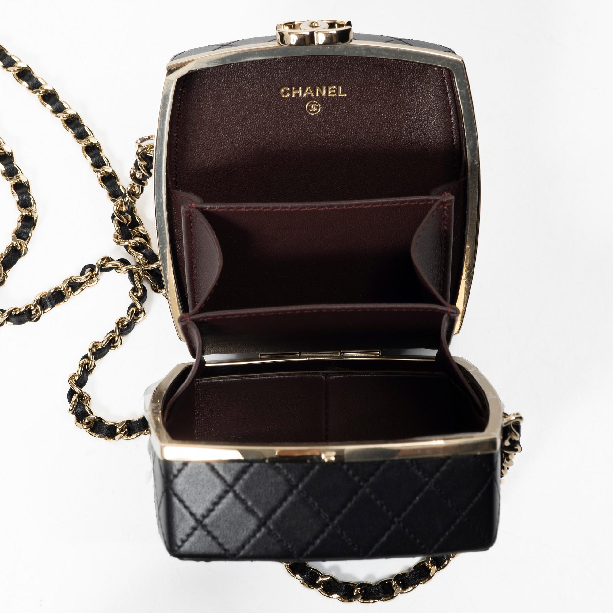 Chanel, väska, "Makeup Box / Mirror Clutch", 2022.