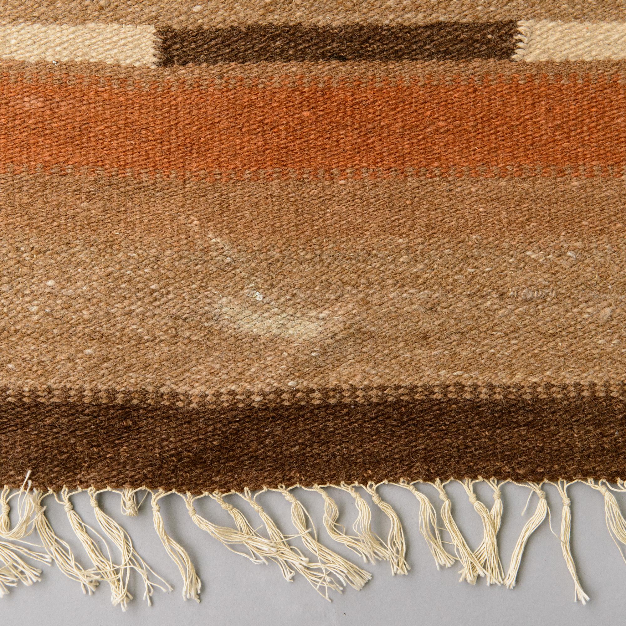 A 1930s Finnish flat weave carpet. Circa 335x220 cm.