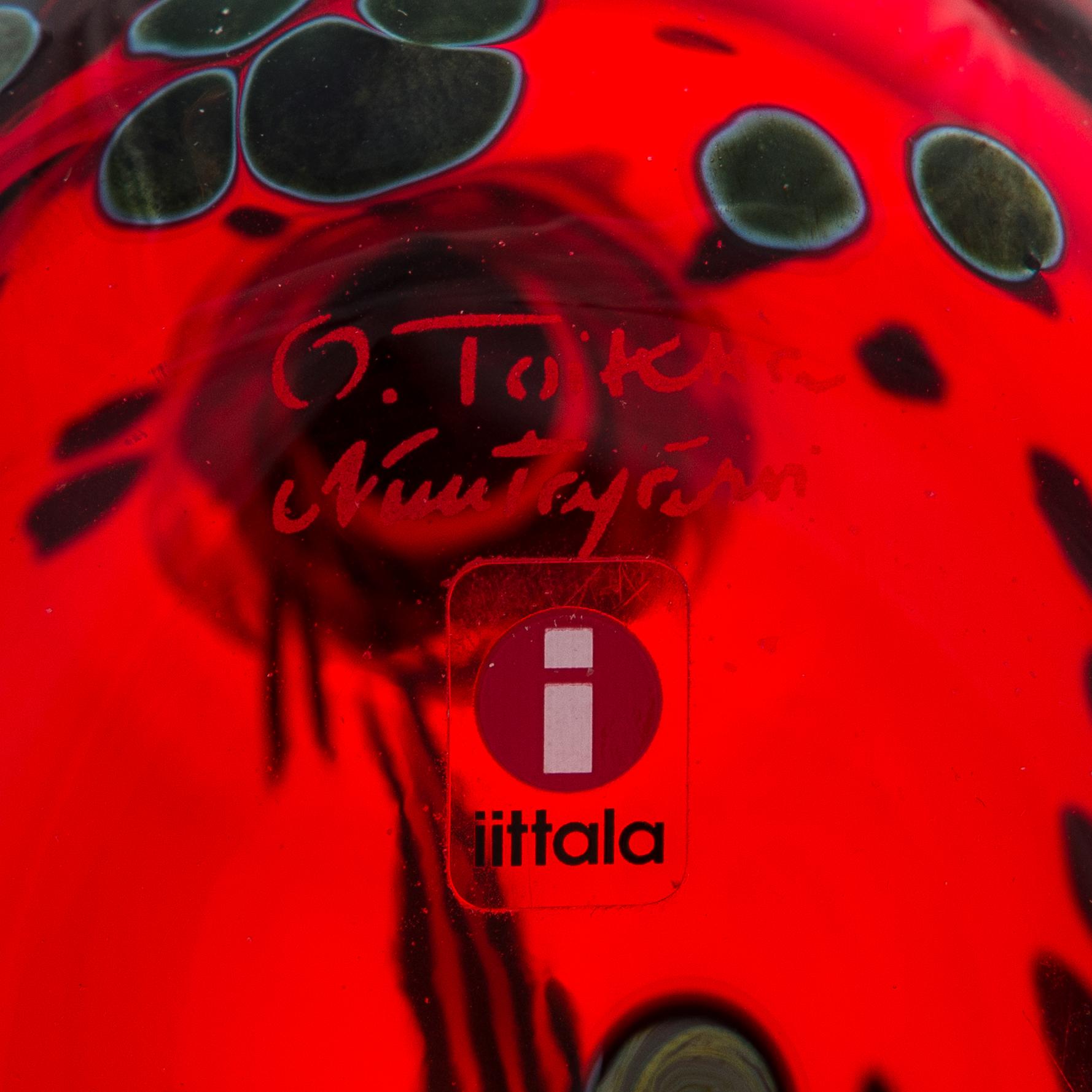 Oiva Toikka, A glass bird, signed O. Toikka Nuutajärvi.