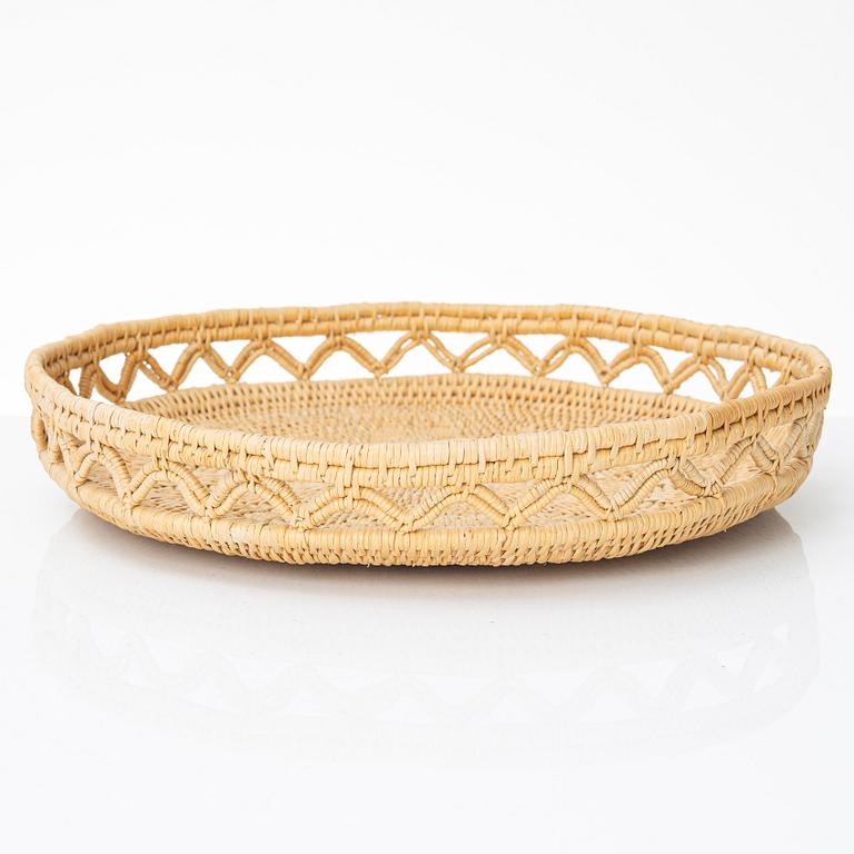 Basket, wickerwork.