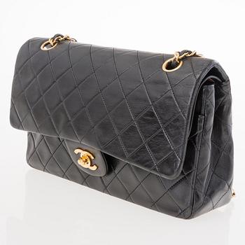 CHANEL, "Double Flap Bag", LAUKKU.