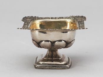 A Russian parcel-gilt 19th century salt, makers mark of Ephim Sidorov, St. Petersburg 1832.