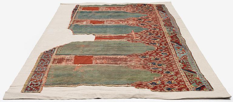 An Ushak saf fragment, west Anatolia, 17th/18th century.