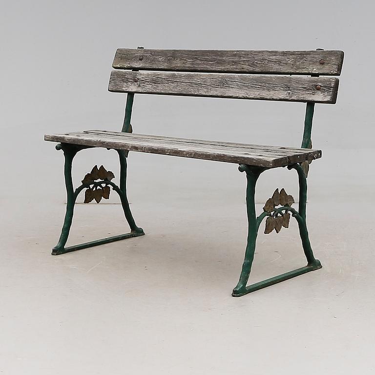 TRÄDGÅRDSSOFFA, 1900-talets första hälft.