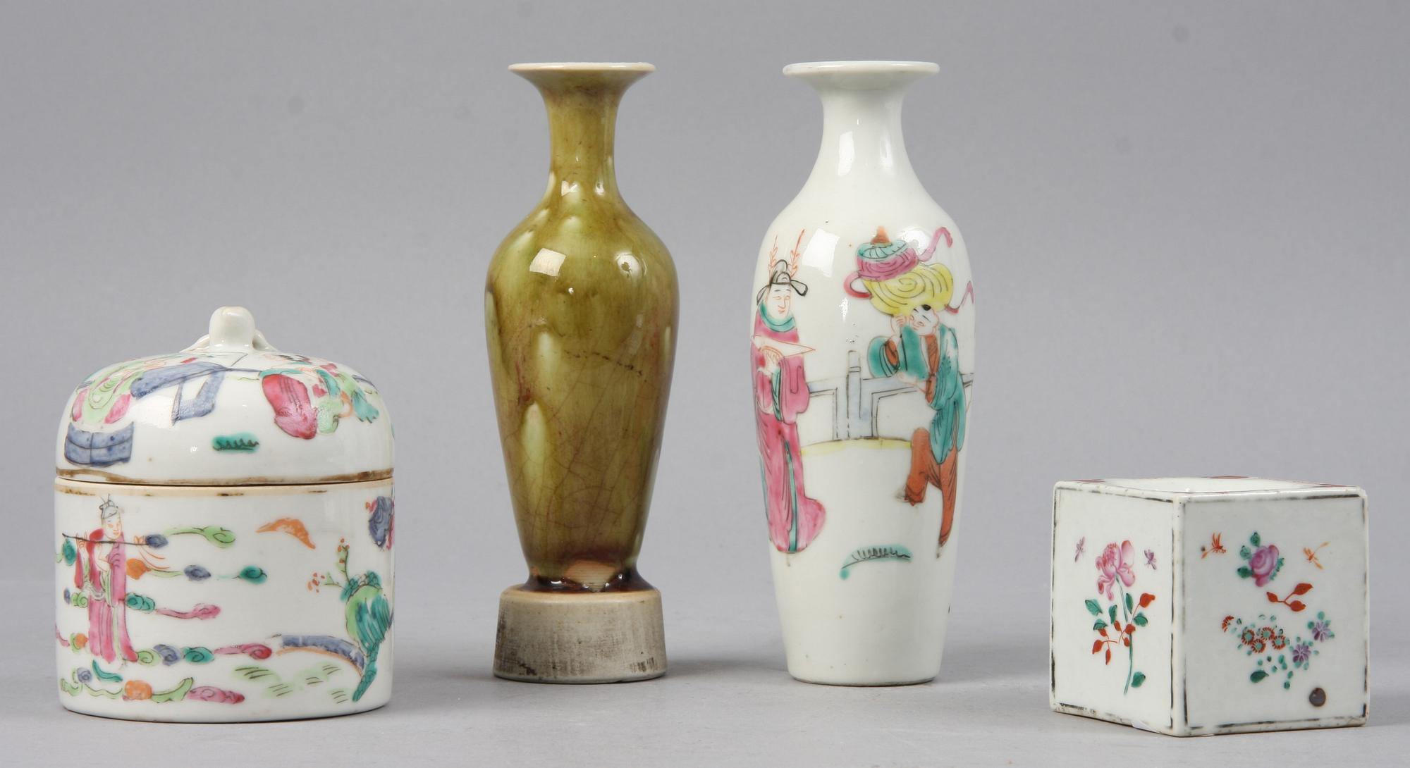 (Klar) PARTI PORSLIN, 4 delar, porslin, Kina, bl a 1700/1900-tal.