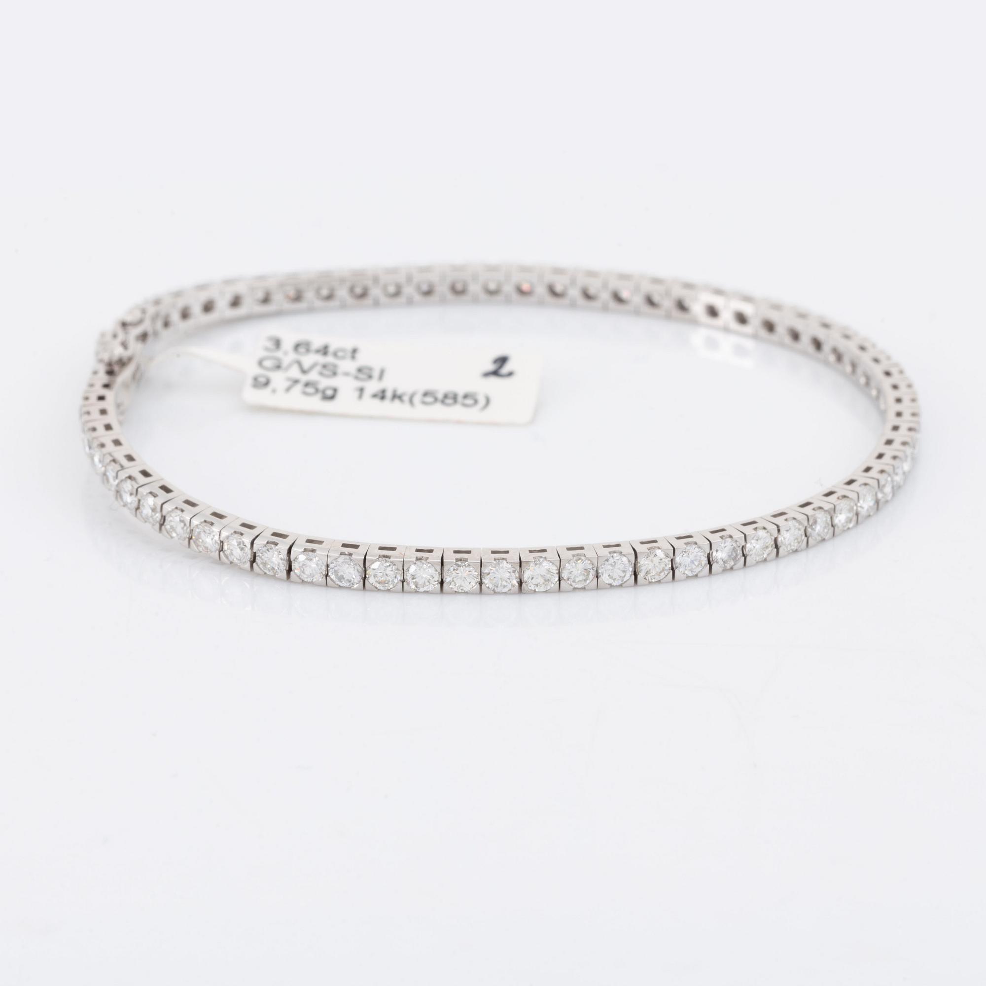 Tennisarmband med briljantslipade diamanter.