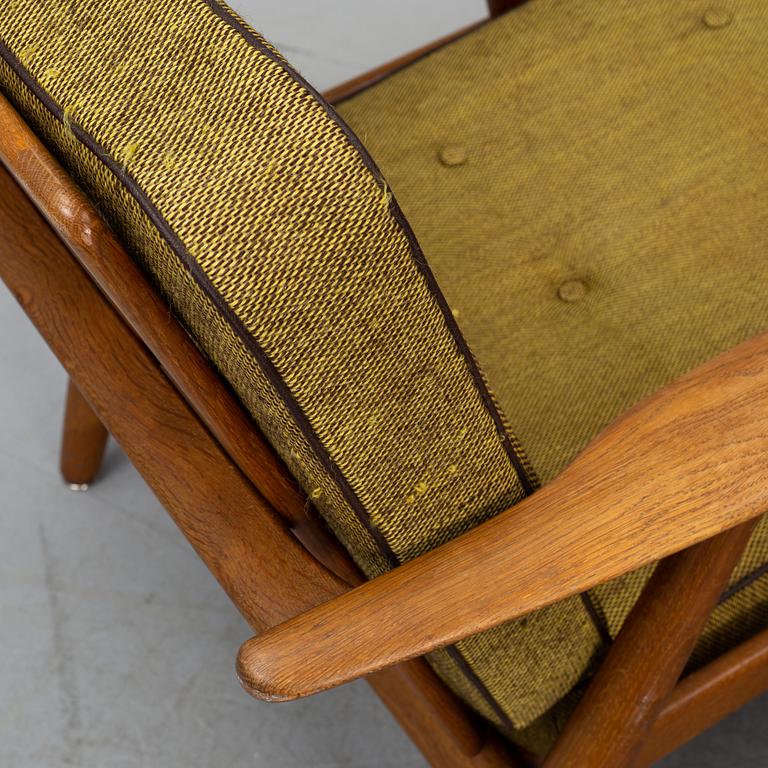 HANS J. WEGNER, fåtöljer, ett par, "GE-240"/"Cigarren", Getama, Danmark. 1950/60-tal.