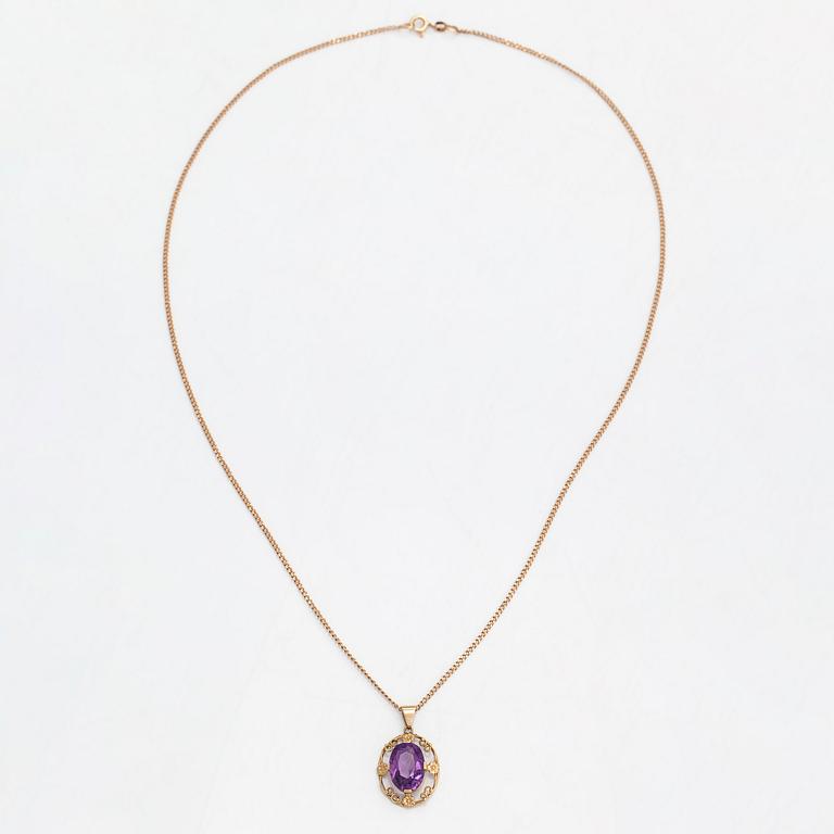 Necklace with pendant, 14K gold and amethyst. Finnish hallmarks.