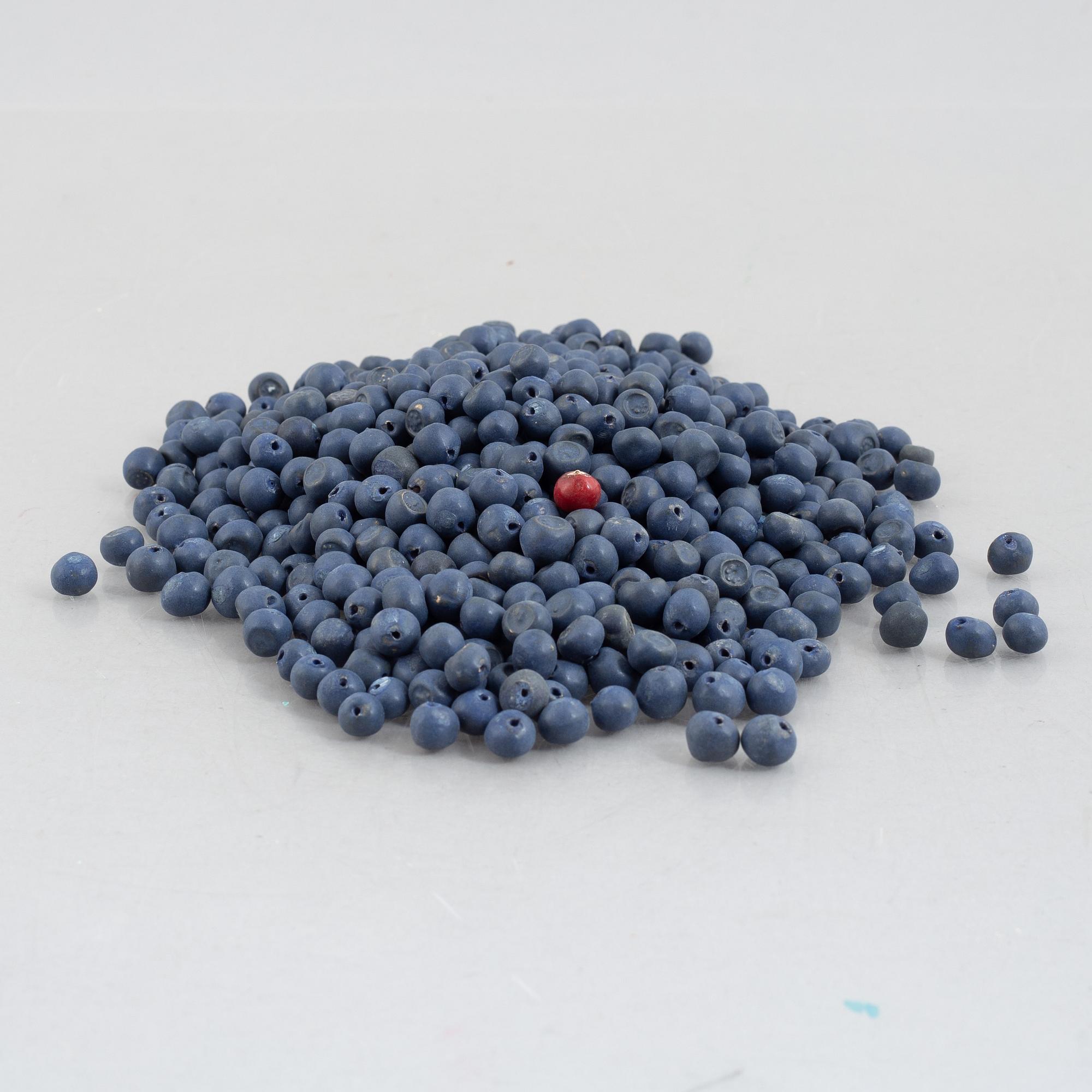 Ingrid Herrlin, blueberries, stoneware.