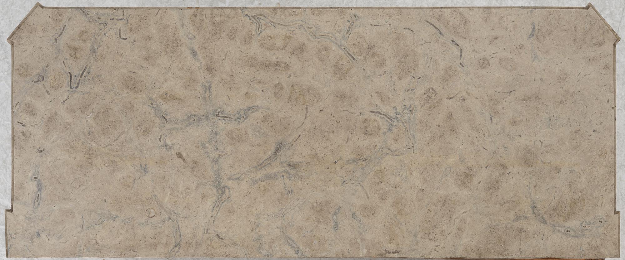 Gustaviansk, Byrå, sengustaviansk, omkring 1800.