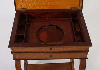 SYBORD, empirestil, 1800-tal. Bla. björk o mahogny.