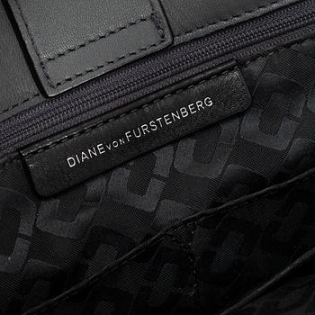 DIANE VON FÜRSTEBERG, a grey leather 'DVF Secret Agent' bag.