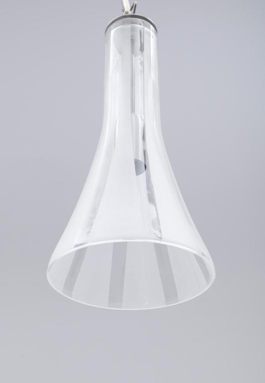 TAKLAMPOR, 3 st, Bergdala, "Trumpet", 1900/2000-tal. Höjd 34  cm.