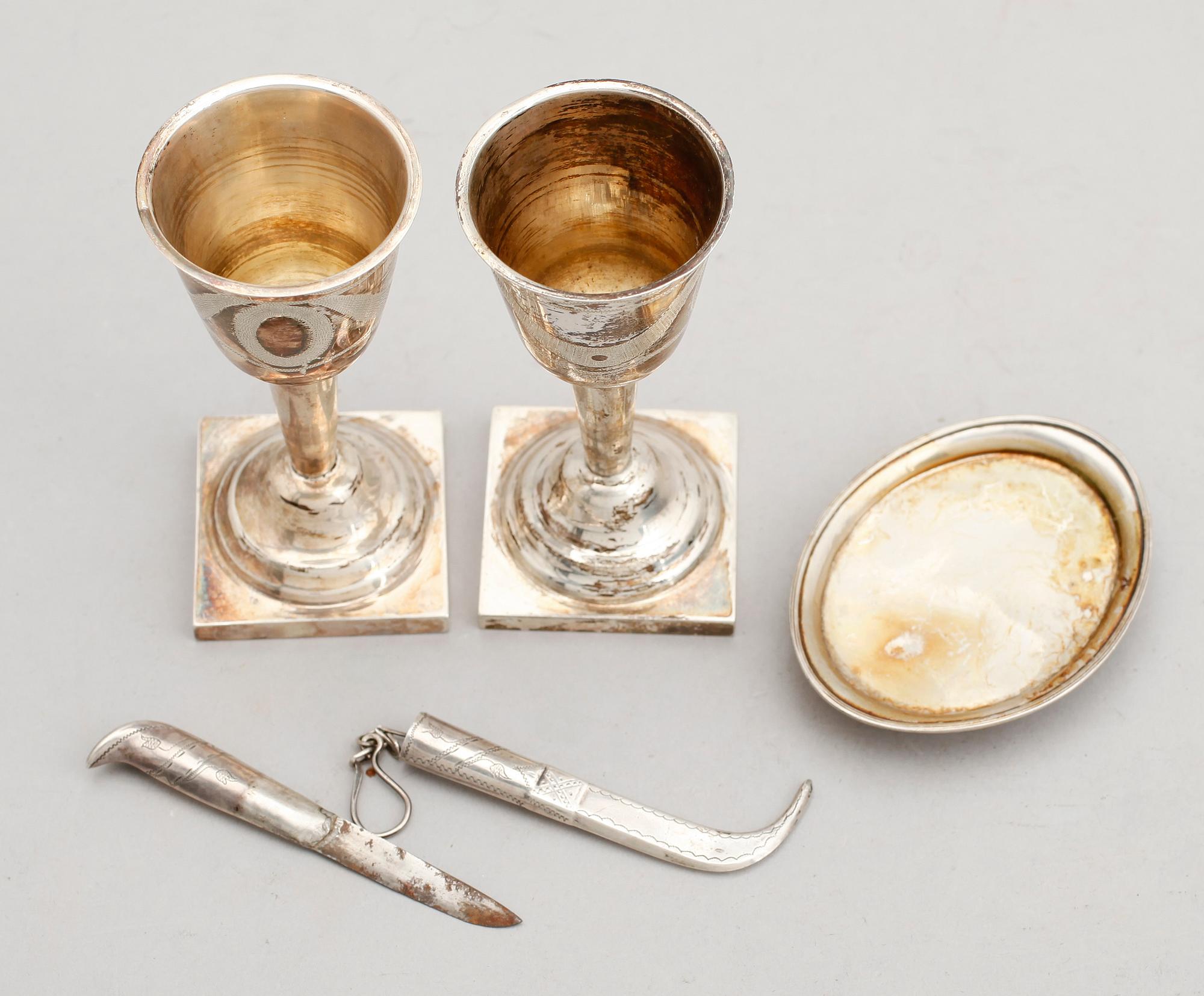 SILVERFÖREMÅL, 4 delar, 1800-/1900-tal. Vikt ca 167 g.
