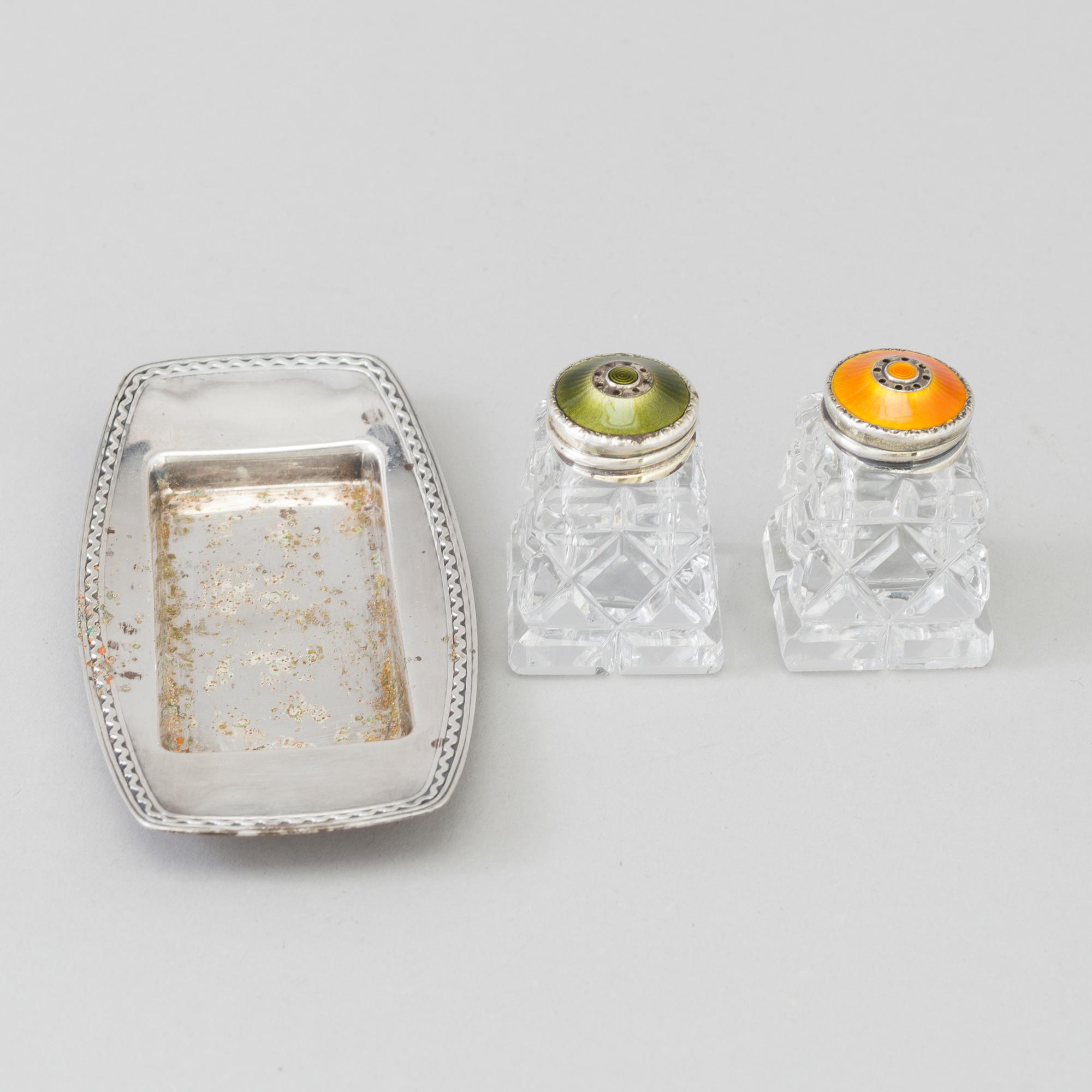 Salt & pepper shakers, glass, sterling silver and enamel. David Andersen, Norway, 20th century.