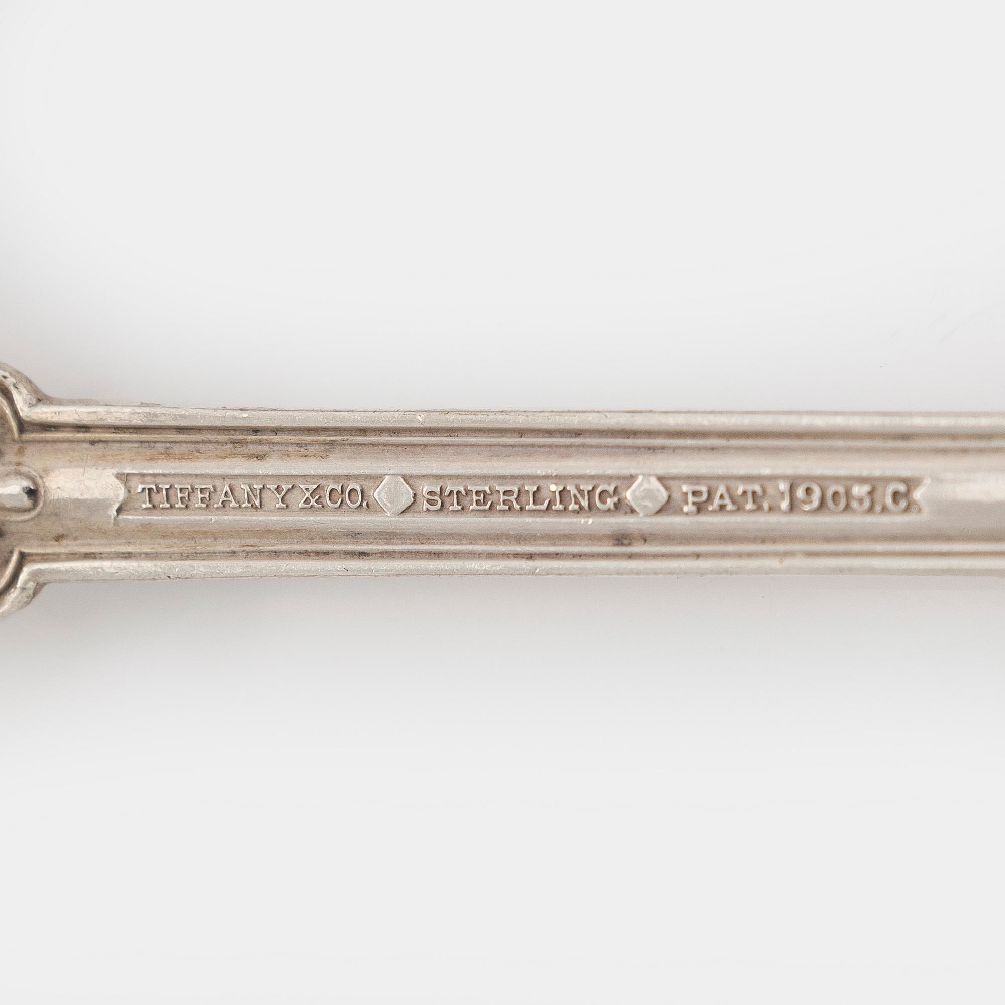 Tiffany & Co, Two pairs of sterling silver fish cutlery set.