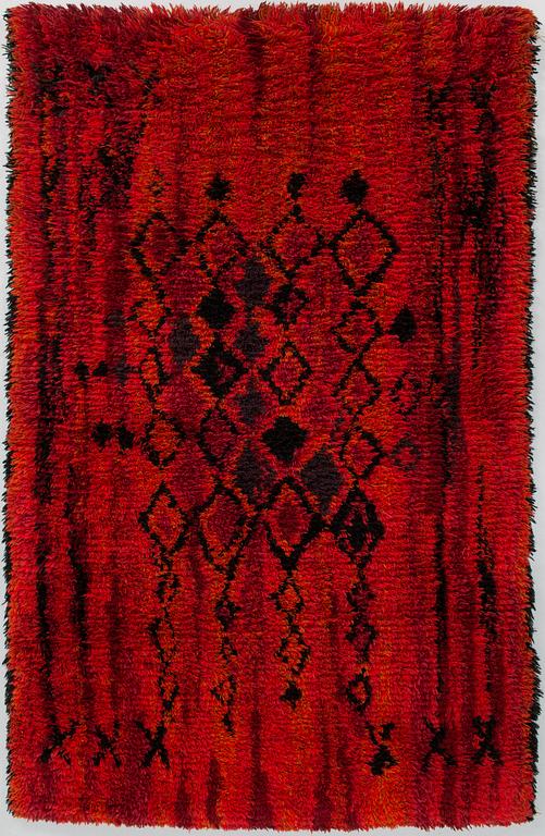 Helena Koskivaara, a Finnish rya rug for  Wetterhoff. Circa 180 x 115 cm.