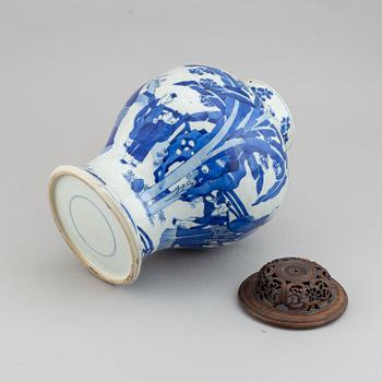 A Chinese Kangxi style blue and white vase, presumably 20th century.