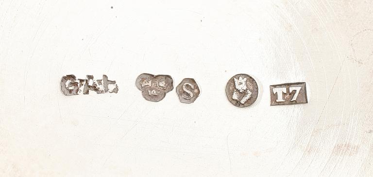 SILVERFÖREMÅL, 8 del, silver. Vikt ca 306 g.