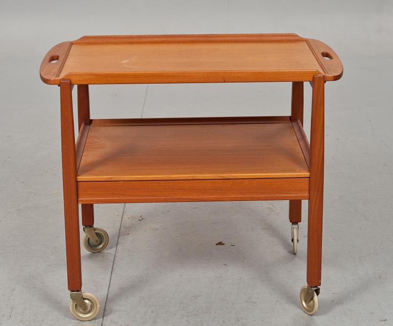 SERVERINGSVAGN,  "Julius", ur "Bra Bohag"-serien, Sven Engström och Gunnar Myrstrand, Tingströms. 1950/60-tal.