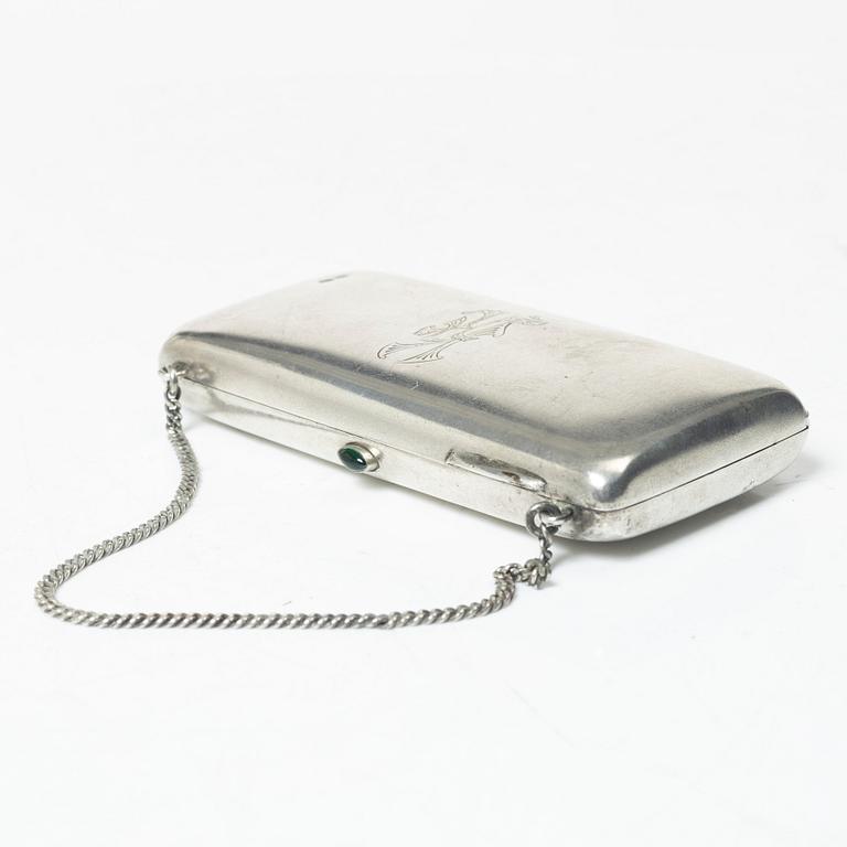 A Russian silver purse, Moscow, 1908-26.