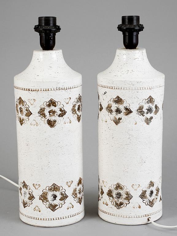 BORDSLAMPA, ett par, Bitossi, Italien, saluförda av Bergboms. 1960-tal.