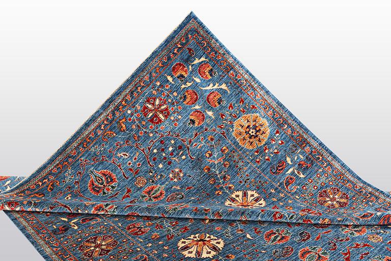 A carpet, Zeigler design, ca 312 x 254 cm.