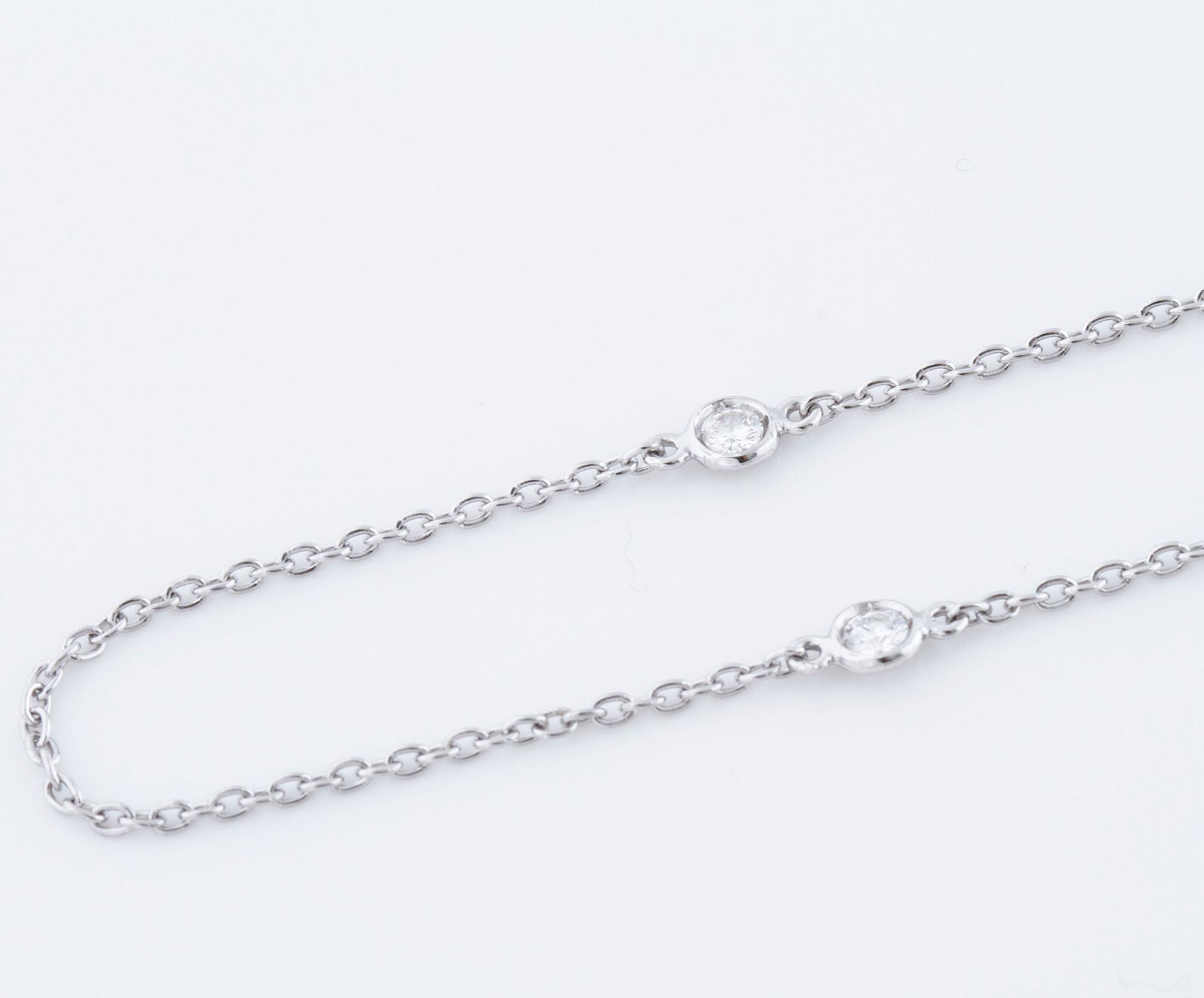 A ca 0.45 cts brilliant cut diamond necklace.